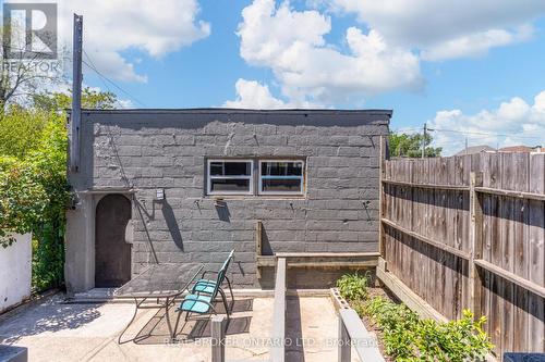 127 Barnesdale Avenue N, Hamilton, ON 