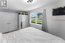 Primary Bedroom - 