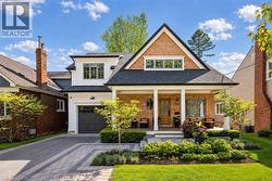 542 WOODLAND Avenue  Burlington, ON L7R 2S4