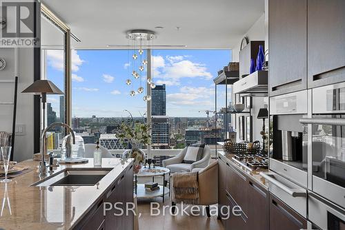 5003 - 180 University Avenue, Toronto, ON 