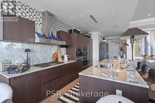 5003 - 180 University Avenue, Toronto, ON 