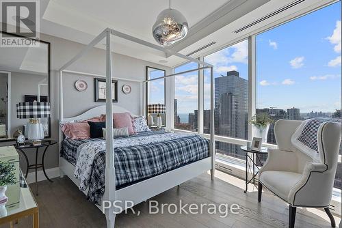 5003 - 180 University Avenue, Toronto, ON 