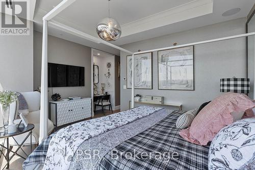 5003 - 180 University Avenue, Toronto, ON 