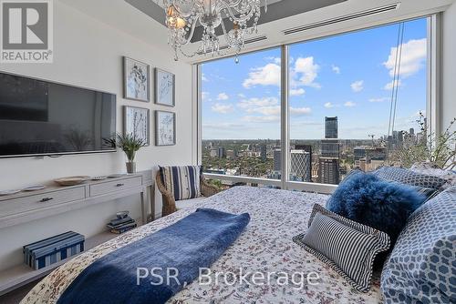 5003 - 180 University Avenue, Toronto, ON 