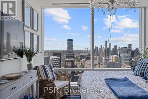 5003 - 180 University Avenue, Toronto, ON 