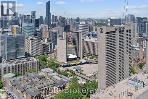 5003 - 180 University Avenue, Toronto, ON 