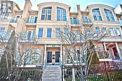 3 - 432 KENNETH AVENUE Toronto, ON M2N 7M3