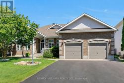 5 DOLOMITE STREET Ottawa, ON K2S 1Y8
