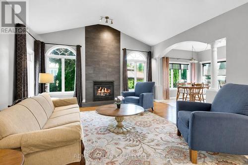 5 Dolomite Street, Ottawa, ON 