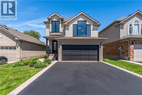 11 GOODWOOD Court  Cambridge, ON N1R 8M7