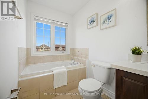 356 Rannie Road, Newmarket, ON 
