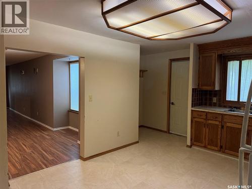 307 5Th Avenue W, Assiniboia, SK 