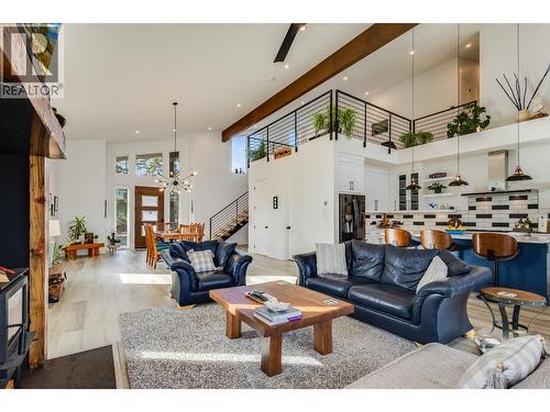7235 Dunwaters Road, Kelowna, BC 