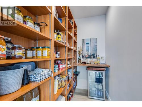 7235 Dunwaters Road, Kelowna, BC 