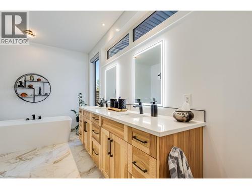 7235 Dunwaters Road, Kelowna, BC 
