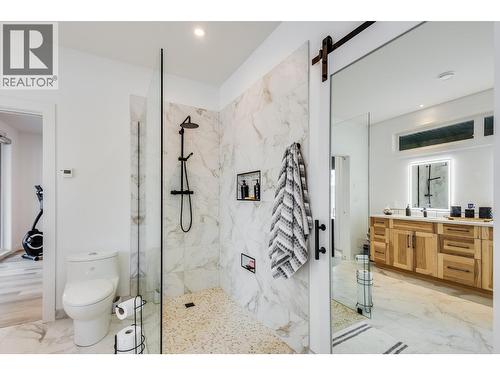 7235 Dunwaters Road, Kelowna, BC 