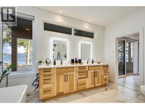 7235 Dunwaters Road, Kelowna, BC 