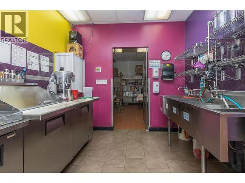 160 Trans Canada Highway Ne Unit# D, Salmon Arm, BC 