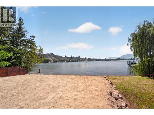 Super private bay - 4535 Mill Road, Naramata, BC 