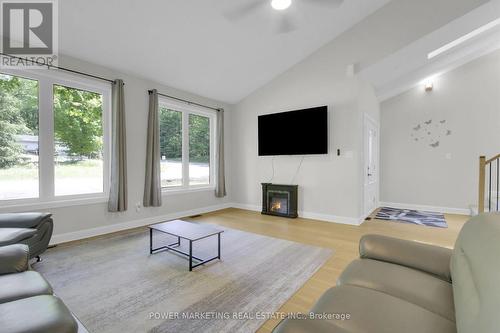 1312 Bayview Drive, Ottawa, ON 