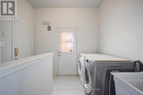 17 Latania Boulevard, Brampton, ON 