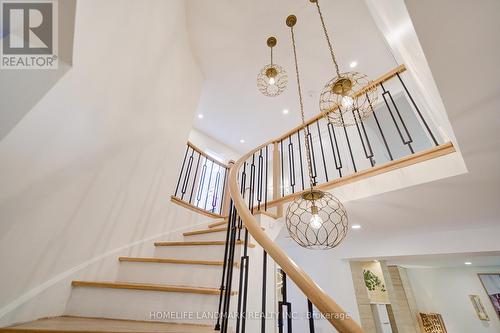 1360 Old English Lane, Oakville, ON 