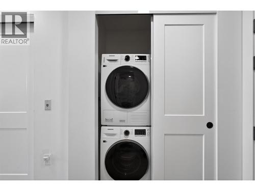 In suite laundry - 620 Coronation Avenue Unit# 211, Kelowna, BC 