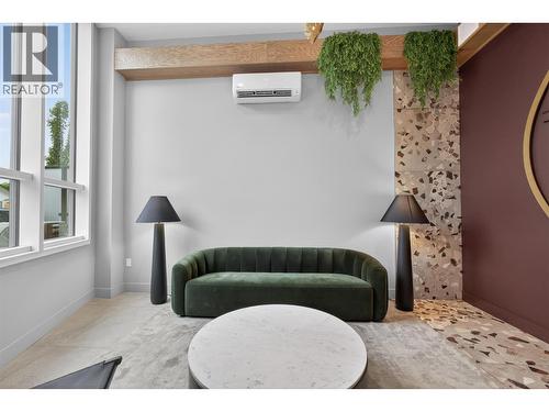 Stylish building lobby - 620 Coronation Avenue Unit# 211, Kelowna, BC 