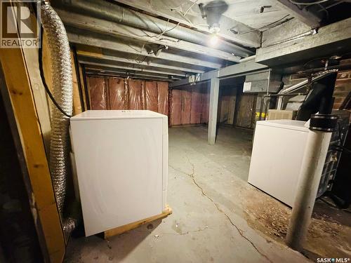 1035 Wallace Street, Regina, SK - Indoor Photo Showing Basement