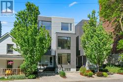 26 STONEHURST AVENUE  Ottawa, ON K1Y 1R4