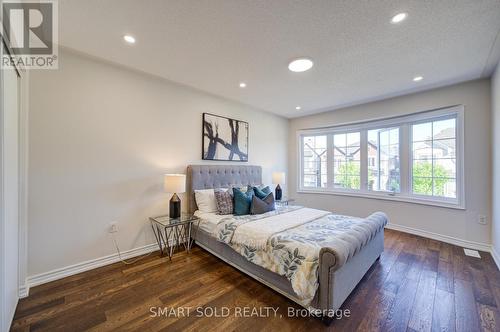 38 Crockart Lane, Aurora, ON 