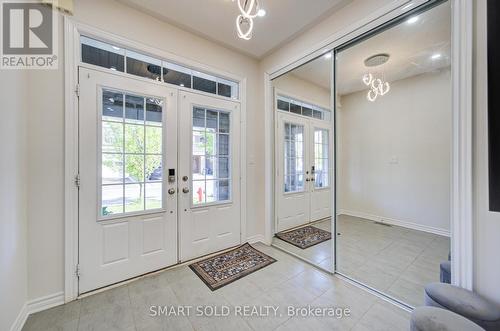 38 Crockart Lane, Aurora, ON 