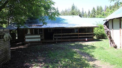 7735 Stewart Road, Fauquier, BC 