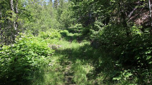 7735 Stewart Road, Fauquier, BC 