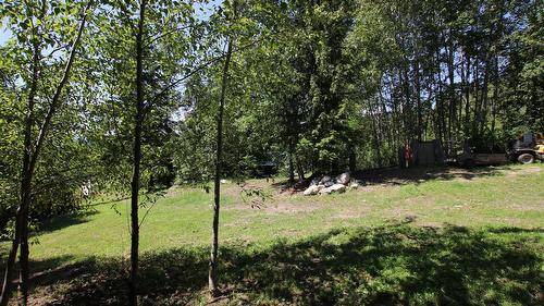 7735 Stewart Road, Fauquier, BC 