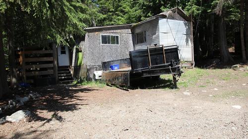 7735 Stewart Road, Fauquier, BC 