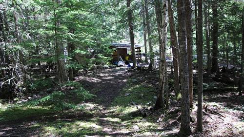 7735 Stewart Road, Fauquier, BC 