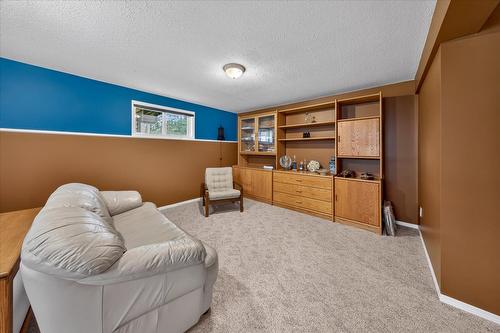 3-7559 Columbia Avenue, Radium Hot Springs, BC - Indoor