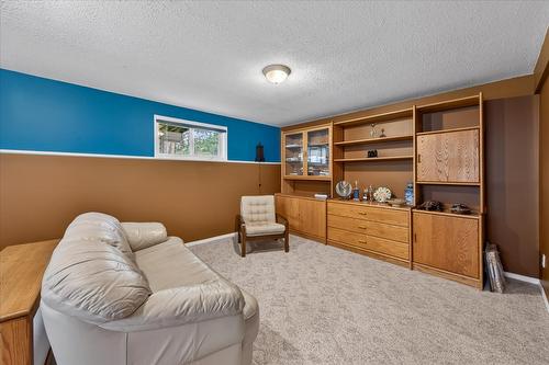 3-7559 Columbia Avenue, Radium Hot Springs, BC - Indoor