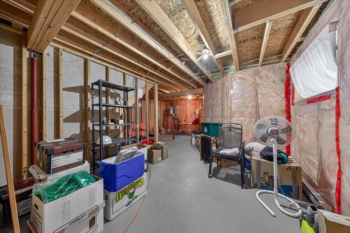 3-7559 Columbia Avenue, Radium Hot Springs, BC - Indoor Photo Showing Basement