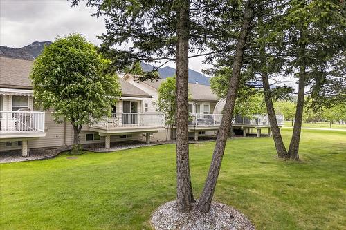 3-7559 Columbia Avenue, Radium Hot Springs, BC - Outdoor With Deck Patio Veranda