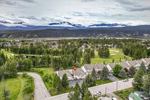 3-7559 Columbia Avenue, Radium Hot Springs, BC - Outdoor With View