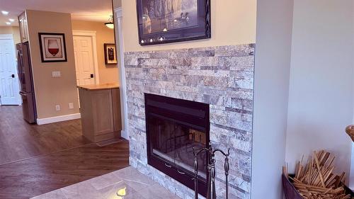 5179 Riverview Road, Fairmont Hot Springs, BC - Indoor Photo Showing Other Room With Fireplace