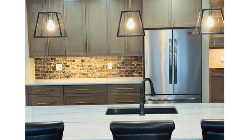 5179 Riverview Road, Fairmont Hot Springs, BC - Indoor Photo Showing Kitchen With Upgraded Kitchen