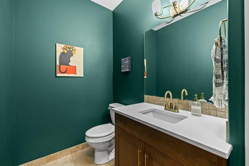 6-2283 Shannon Heights Court, West Kelowna, BC - Indoor Photo Showing Bathroom