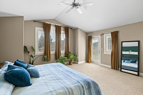6-2283 Shannon Heights Court, West Kelowna, BC - Indoor Photo Showing Bedroom