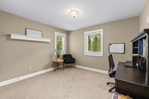 6-2283 Shannon Heights Court, West Kelowna, BC - Indoor Photo Showing Office