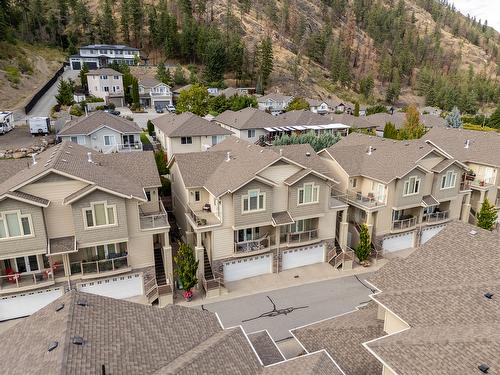 6-2283 Shannon Heights Court, West Kelowna, BC - Outdoor With Facade