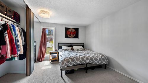 23-1435 Summit Drive, Kamloops, BC - Indoor Photo Showing Bedroom