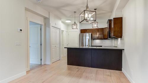 102-3533 Carrington Road, West Kelowna, BC - Indoor Photo Showing Kitchen